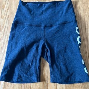 Beyond Yoga barre3 Bike Shorts Size Small